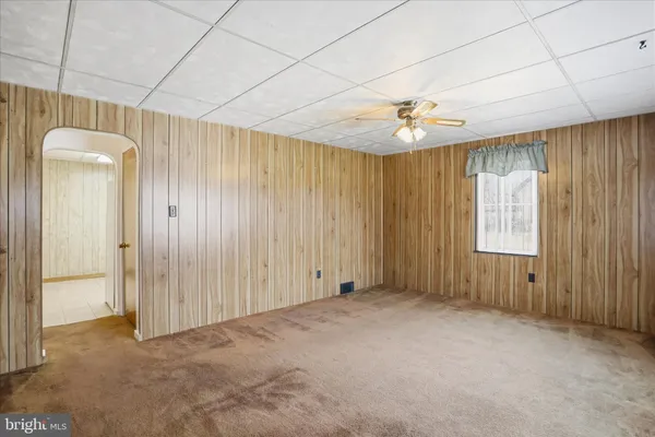 $215,000 | 13 South Woodlawn Avenue, La Vale, MD 21502