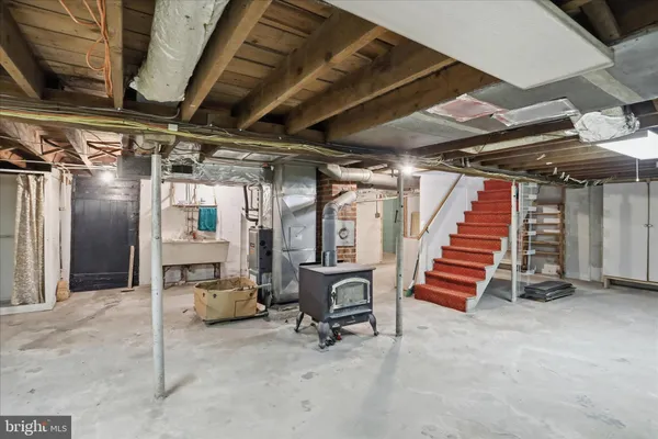 $215,000 | 13 South Woodlawn Avenue, La Vale, MD 21502