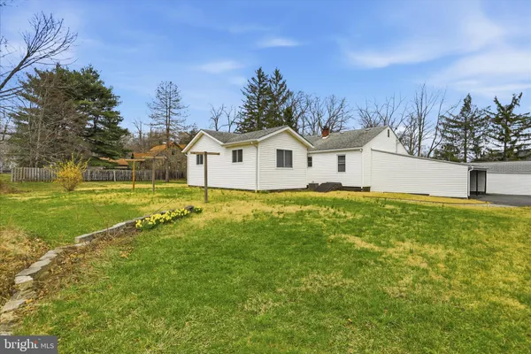 $215,000 | 13 South Woodlawn Avenue, La Vale, MD 21502