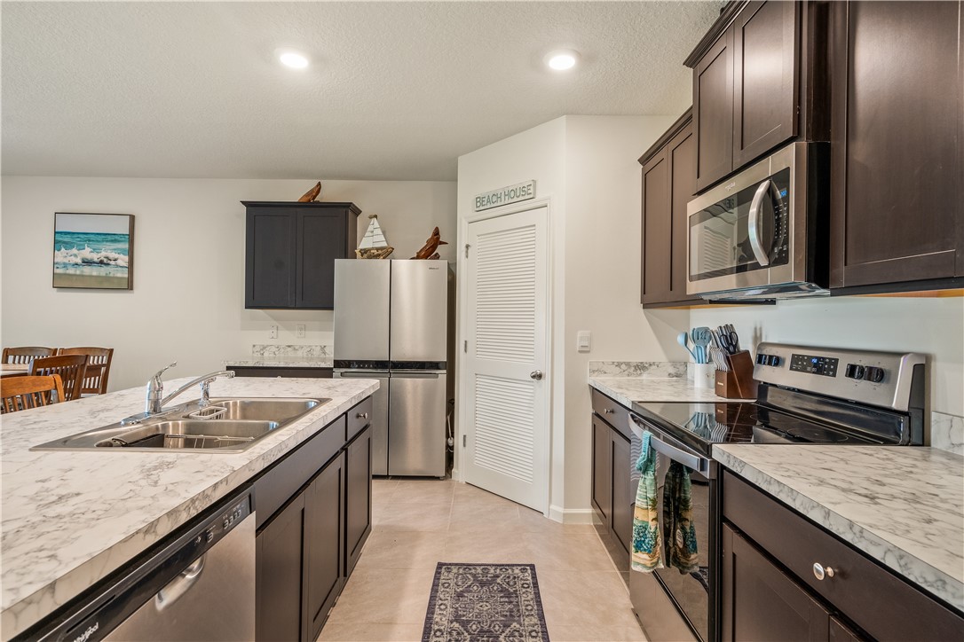 471 Midvale Terrace Sebastian, FL 32958 - Photo 5 of 23 Gallery Image 5
