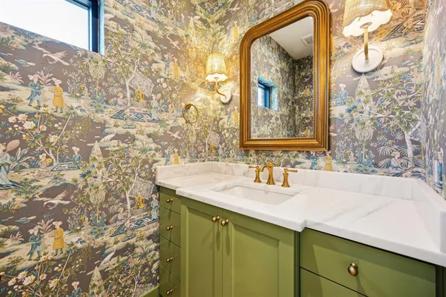 $1,899,000 | 9305 Lynbrook Drive, Dallas, TX 75238