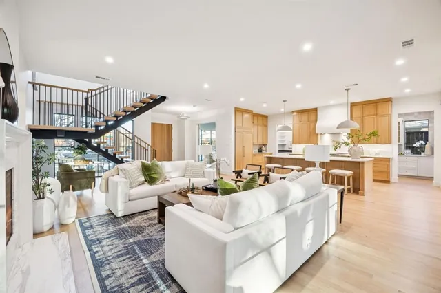 $1,899,000 | 9305 Lynbrook Drive, Dallas, TX 75238