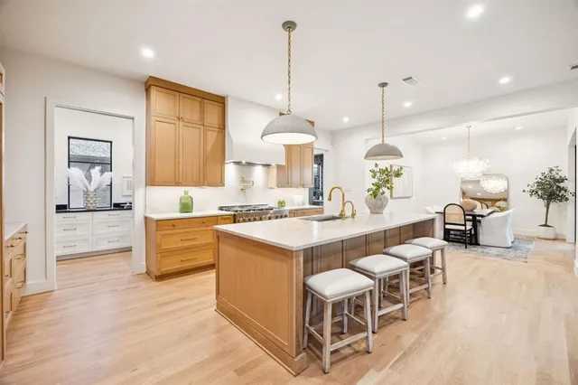 $1,899,000 | 9305 Lynbrook Drive, Dallas, TX 75238