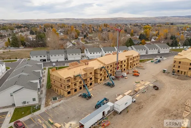 $269,000 | 796 East Sunnyside Road, Unit 203, Idaho Falls, ID 83404