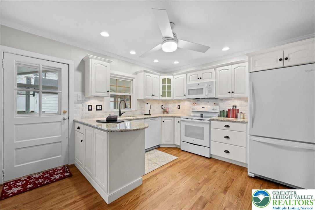 3349 Brodhead Road Bethlehem, PA 18020 - Photo 24 of 61 Kitchen