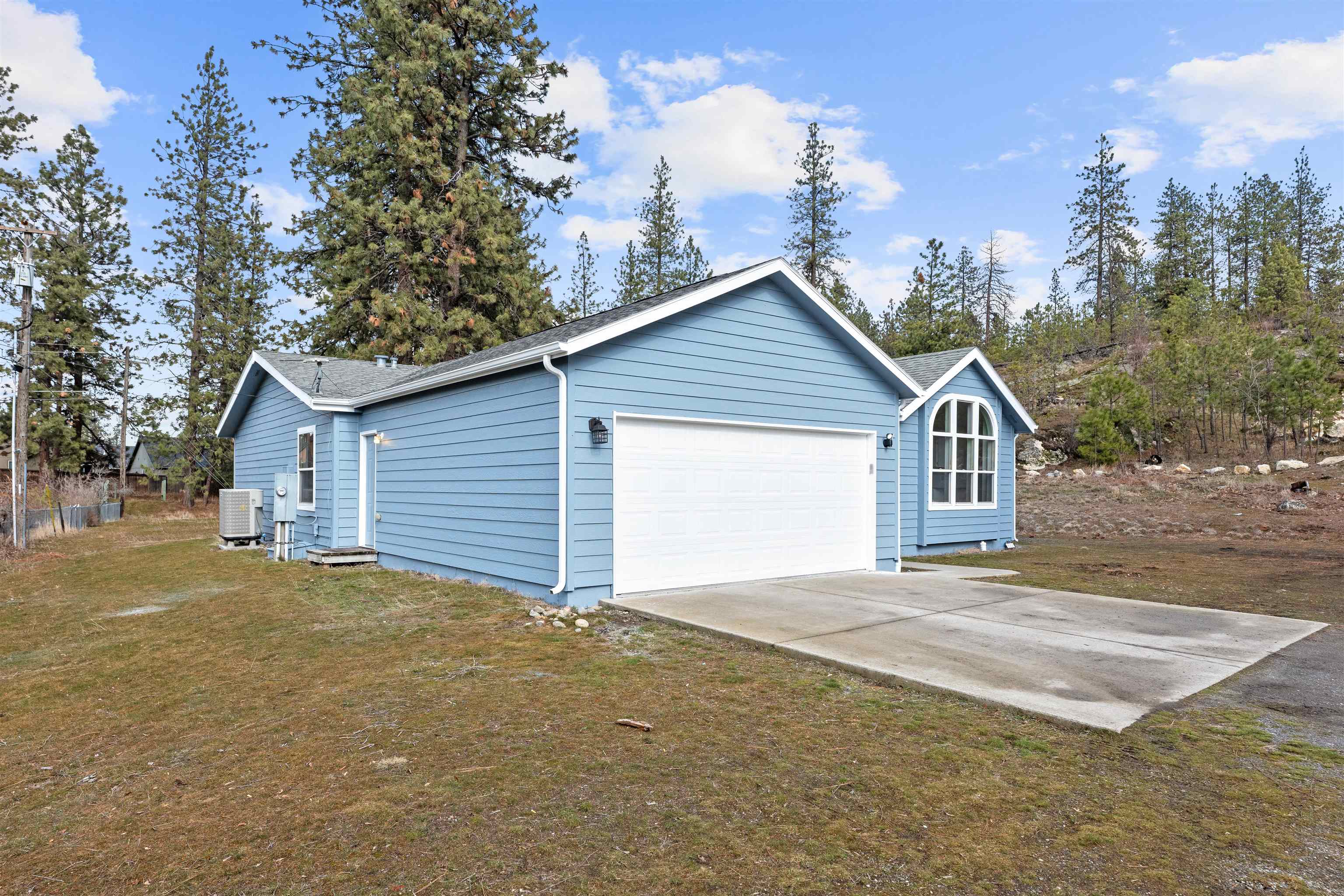 810 South Center Road Spokane Valley, WA 99212 - Photo 4 of 32