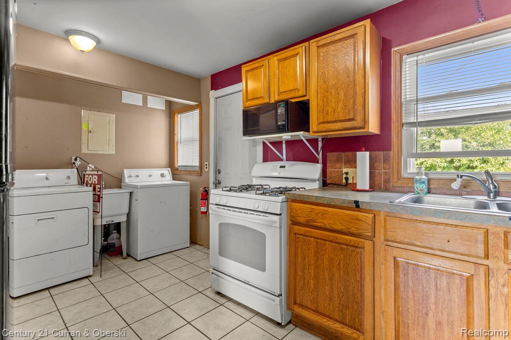 20258 Pennsylvania Road Taylor, MI 48180 - Photo 9 of 20 Gallery Image 9