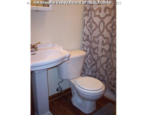 950 Dairy Road Poca, WV 25159 - Photo 13 of 16 Main Level Bathroom.