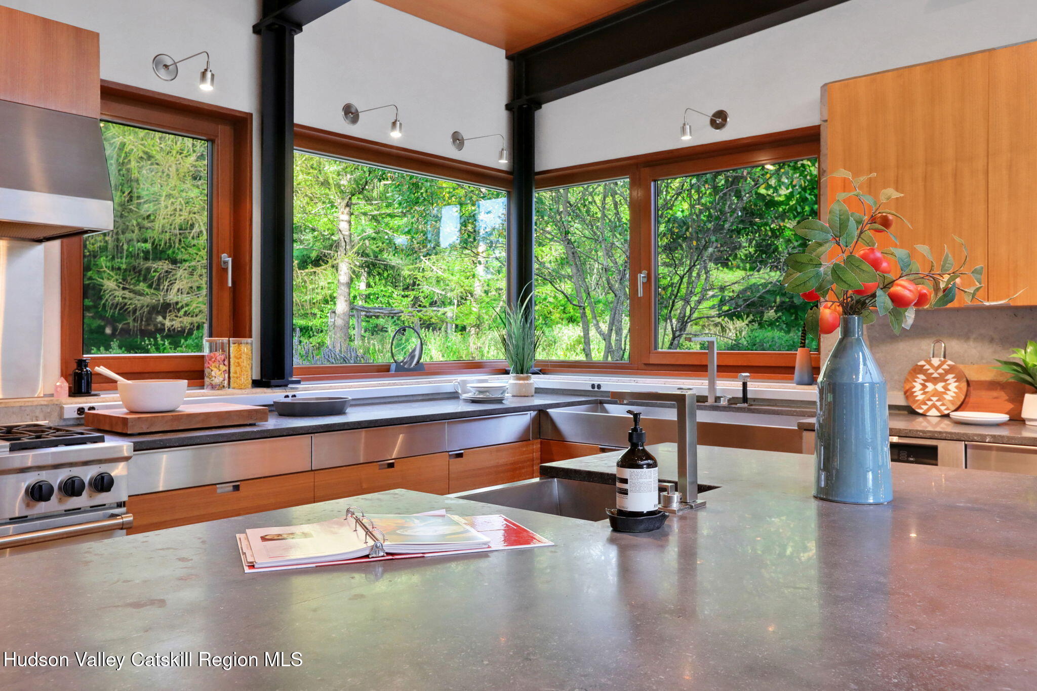 125 Valley View Way Willow, NY 12495 - Photo 12 of 103 83-web-or-mls-297A6903