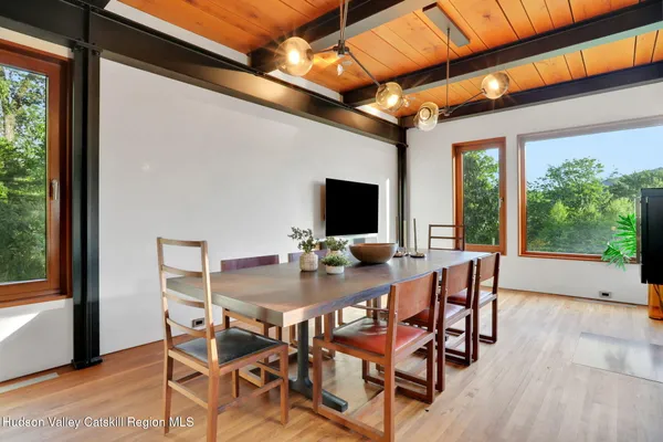 $6,700,000 | 125 Valley View Way, Willow, NY 12495