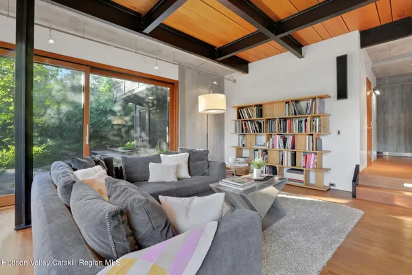 $6,700,000 | 125 Valley View Way, Willow, NY 12495