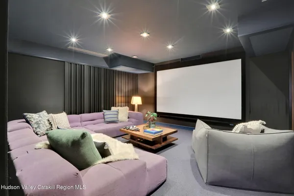 $6,700,000 | 125 Valley View Way, Willow, NY 12495