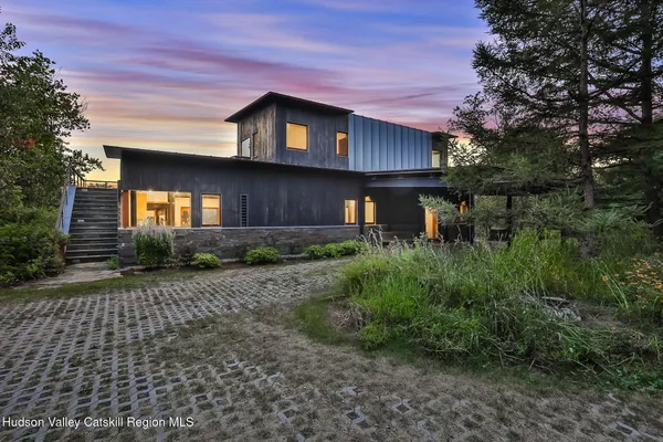 $6,700,000 | 125 Valley View Way, Willow, NY 12495