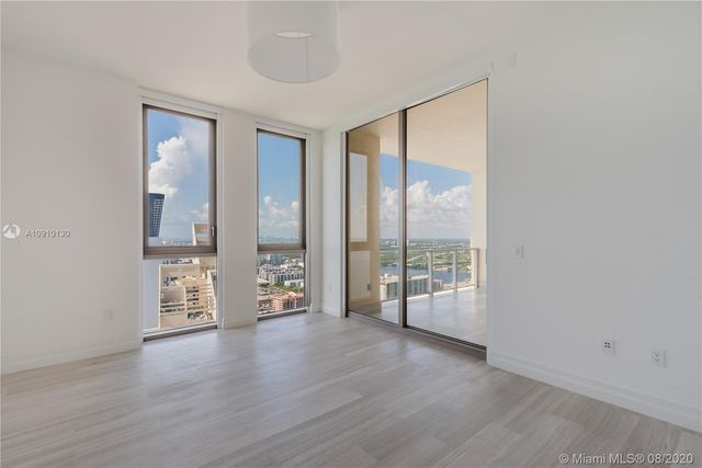 $5,150,000 | 17749 Collins Avenue, Unit 3802, Sunny Isles Beach, FL 33160
