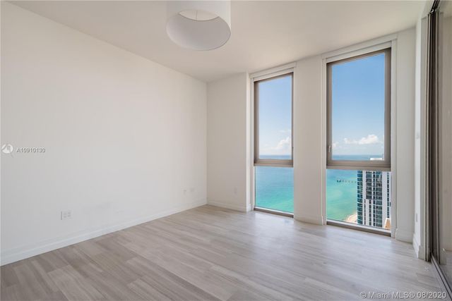 $5,150,000 | 17749 Collins Avenue, Unit 3802, Sunny Isles Beach, FL 33160