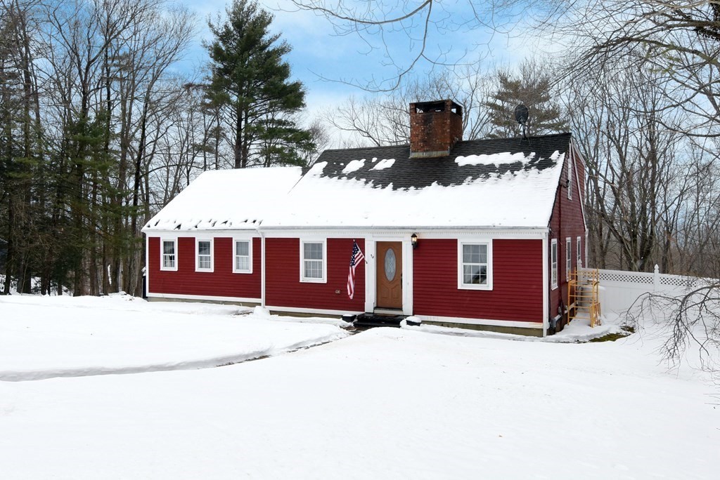 54 Old Farm Road Sturbridge, MA 01566 - Photo 3 of 40 Gallery Image 3