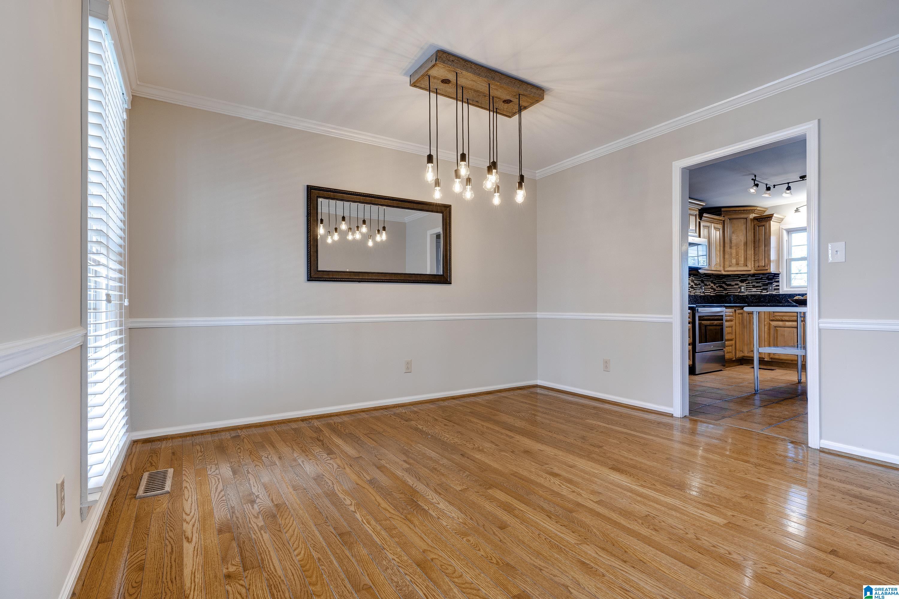 3982 South Shades Crest Road Birmingham, AL 35244 - Photo 9 of 34