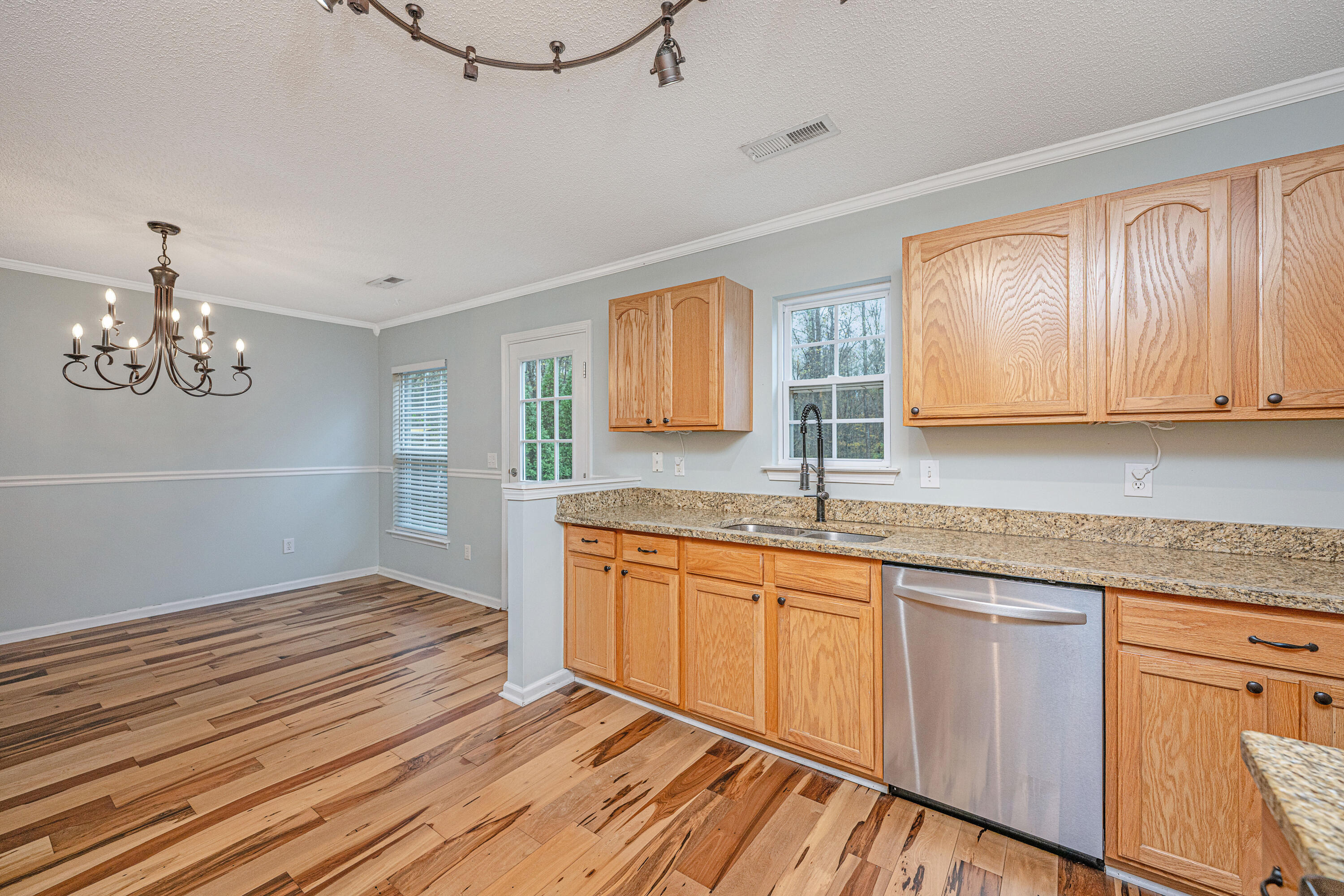 147 Old Tree Road Goose Creek, SC 29445 - Photo 14 of 42 147OldTreeRd016