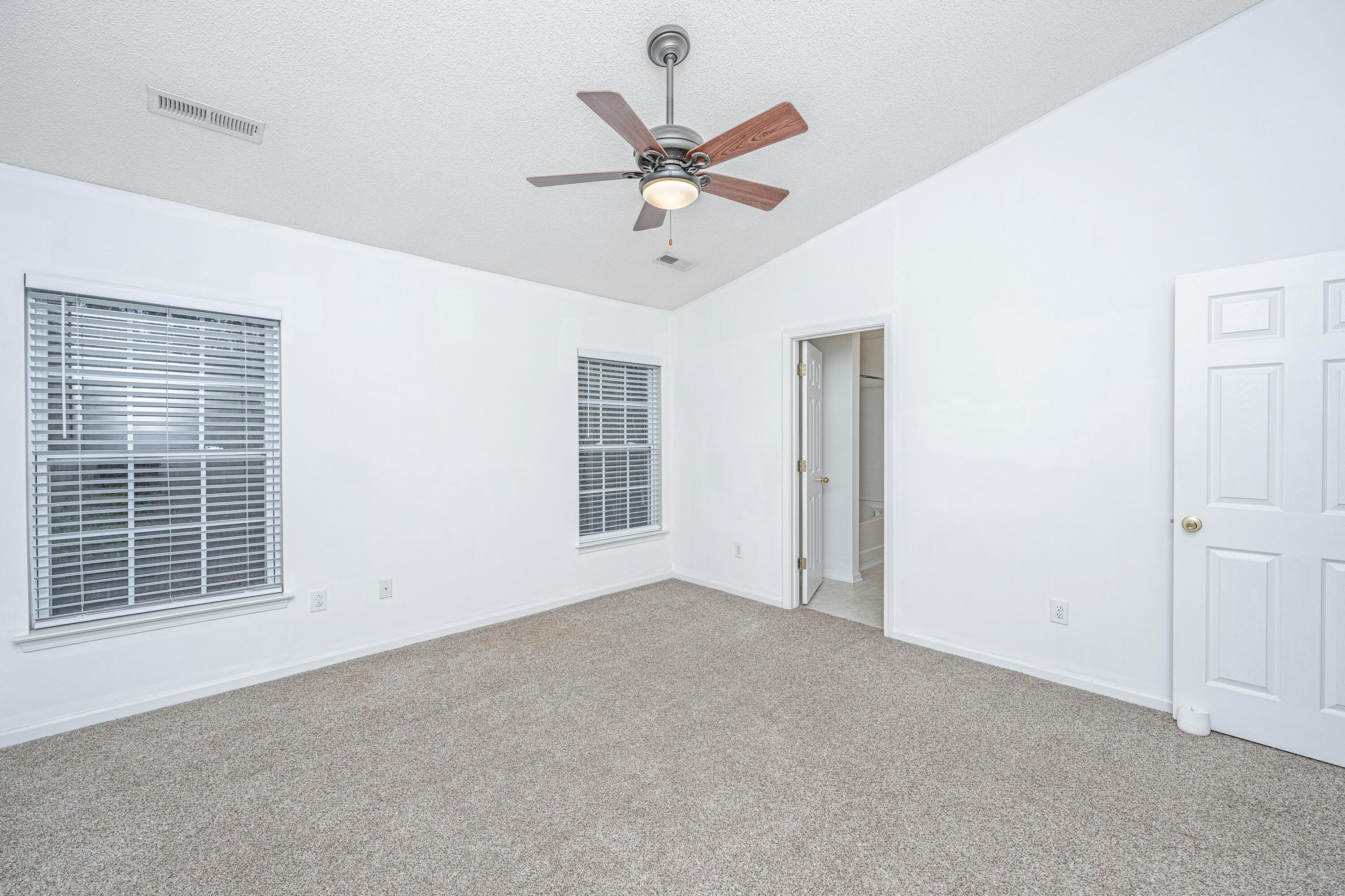 147 Old Tree Road Goose Creek, SC 29445 - Photo 19 of 42 147OldTreeRd021