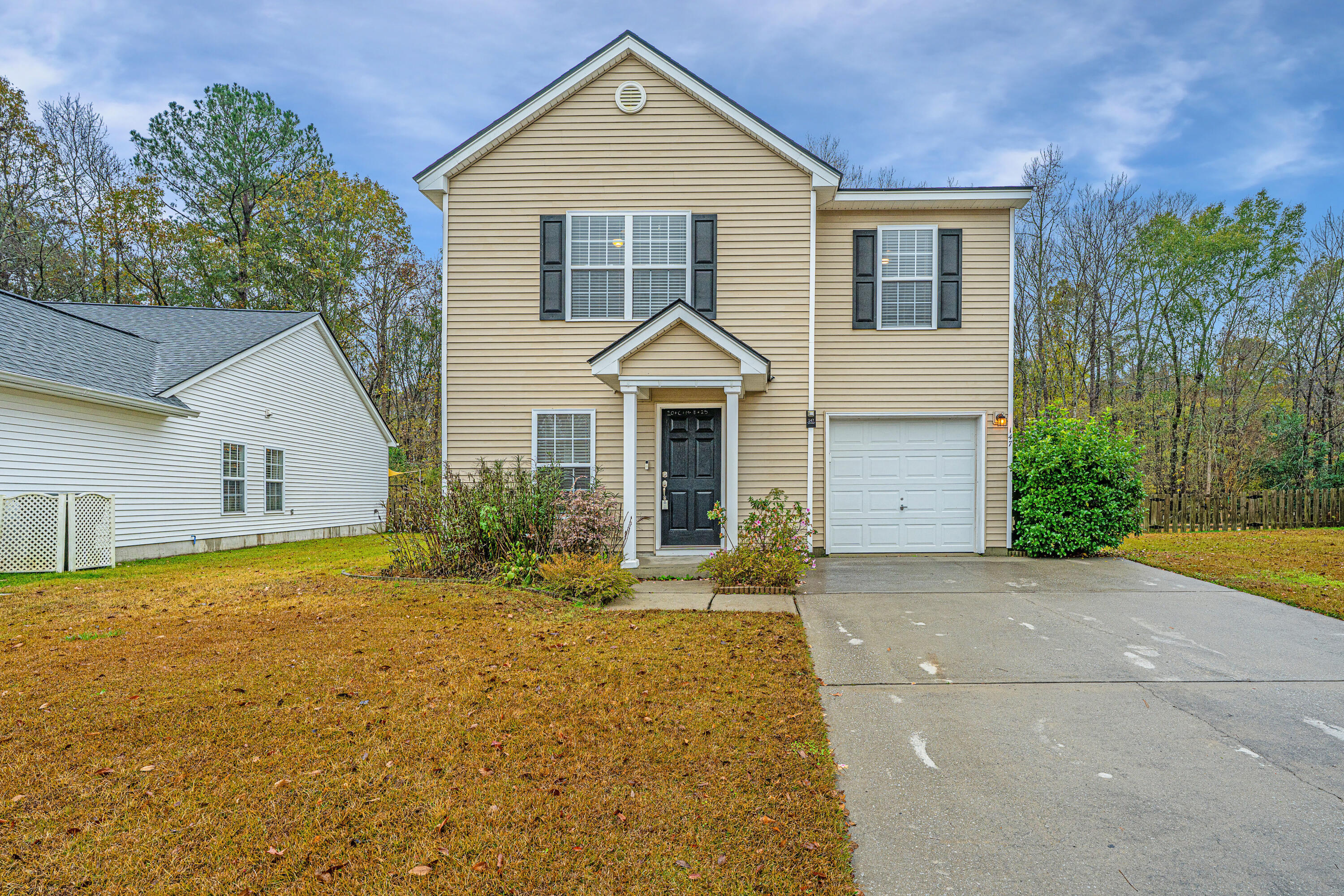 147 Old Tree Road Goose Creek, SC 29445 - Photo 2 of 42 147OldTreeRd003