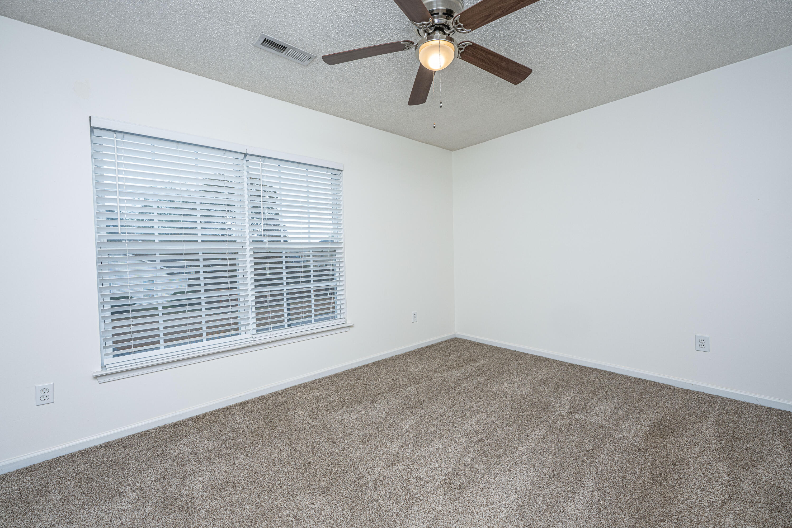 147 Old Tree Road Goose Creek, SC 29445 - Photo 26 of 42 147OldTreeRd028
