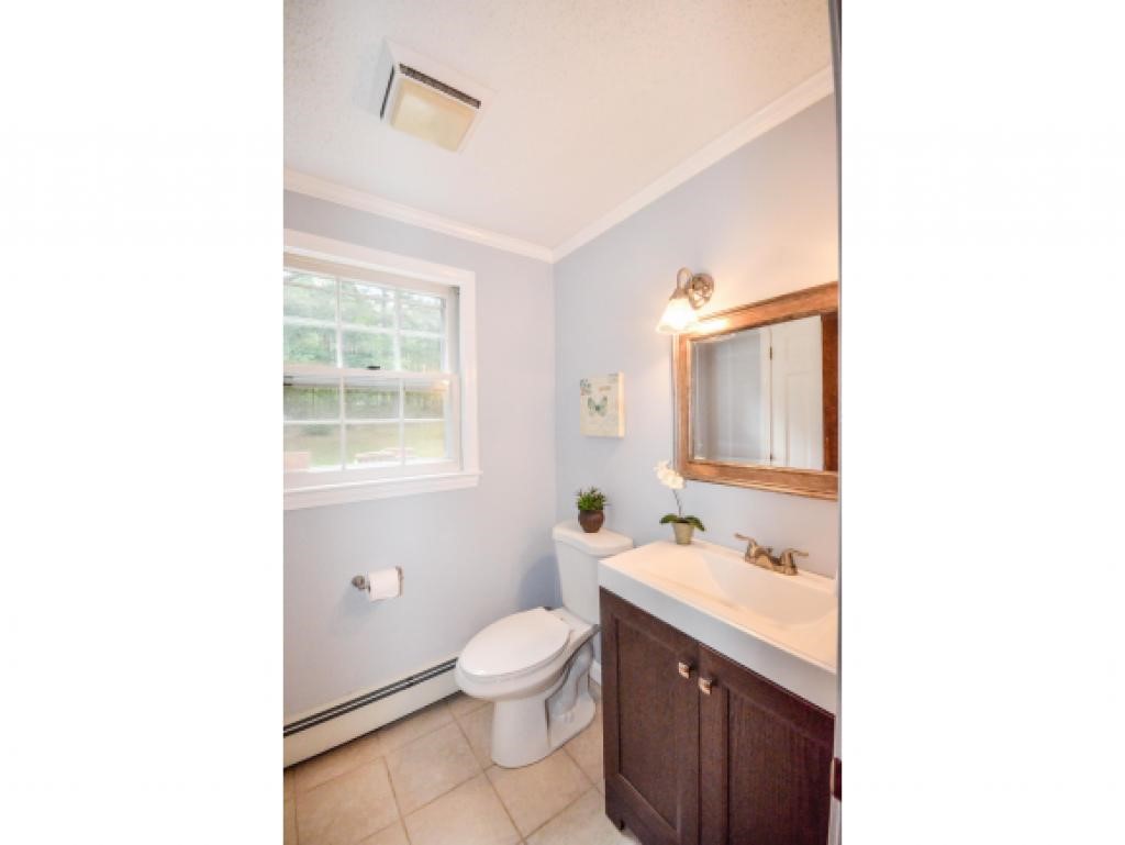 3 Aaron Way Litchfield, NH 03052 - Photo 16 of 20 Gallery Image 16