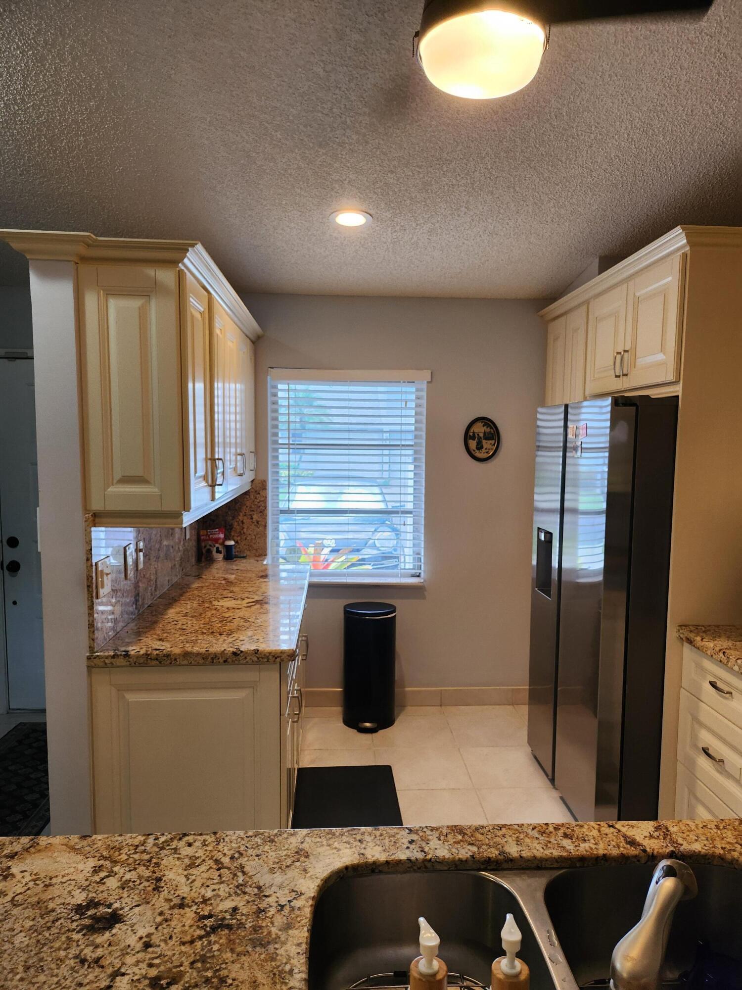 8951 Sunnywood Place Boca Raton, FL 33496 - Photo 9 of 47 8951 SUNNYWOOD PL Boca kitchen9