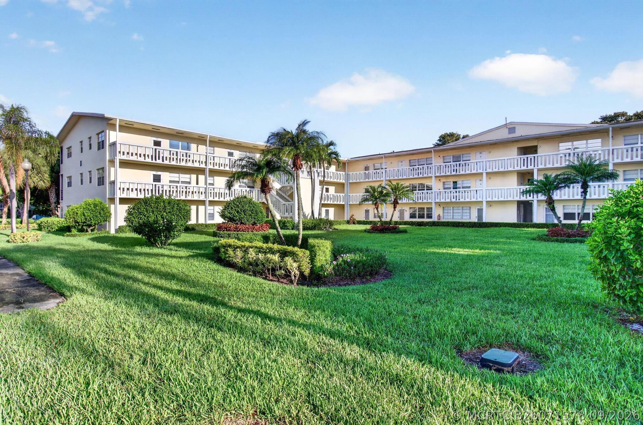 45 Dorset B Boca Raton, FL 33434 - Photo 40 of 70 1-web-or-mls-DSC_8652