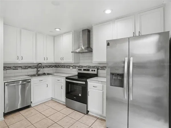 $2,300 | 7102 Harbor Heights Circle, Orlando, FL 32835