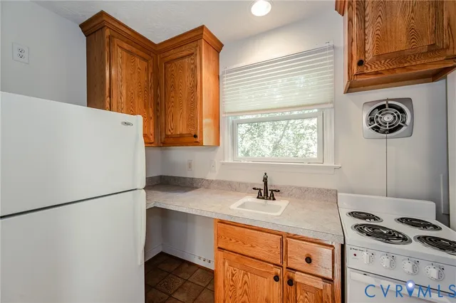 $379,990 | 7262 Lakeshore Drive, Quinton, VA 23141