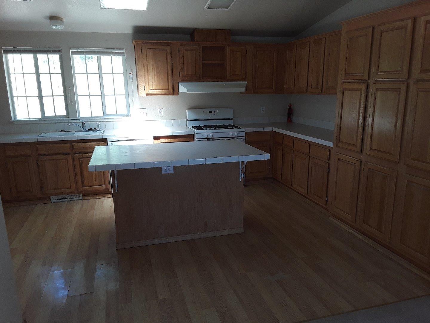 495 Pine Ridge Road Lakeport, CA 95453 - Photo 11 of 22 Gallery Image 11