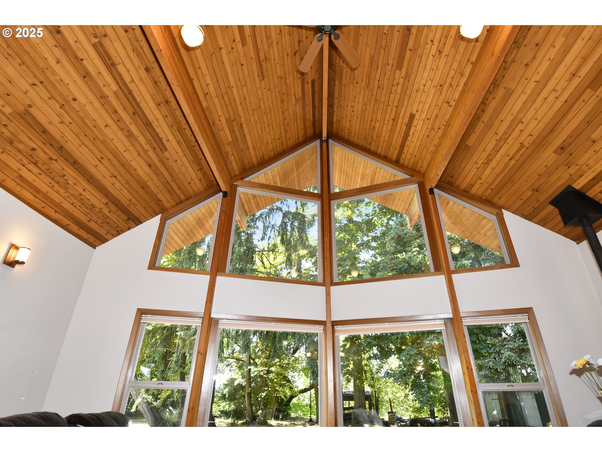 8325 Northeast Dog Ridge Road Newberg, OR 97132 - Photo 13 of 41 a view of an outdoor area with a window