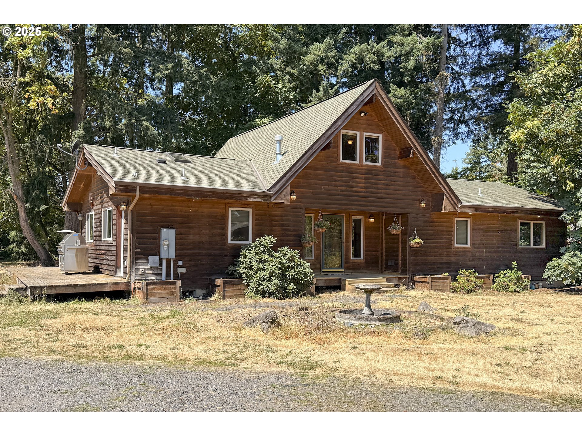 8325 Northeast Dog Ridge Road Newberg, OR 97132 - Photo 28 of 41 a front view of house with yard