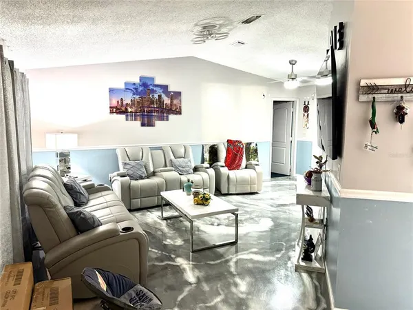 $1,900 | 2122 Winningway Street, Port Charlotte, FL 33948