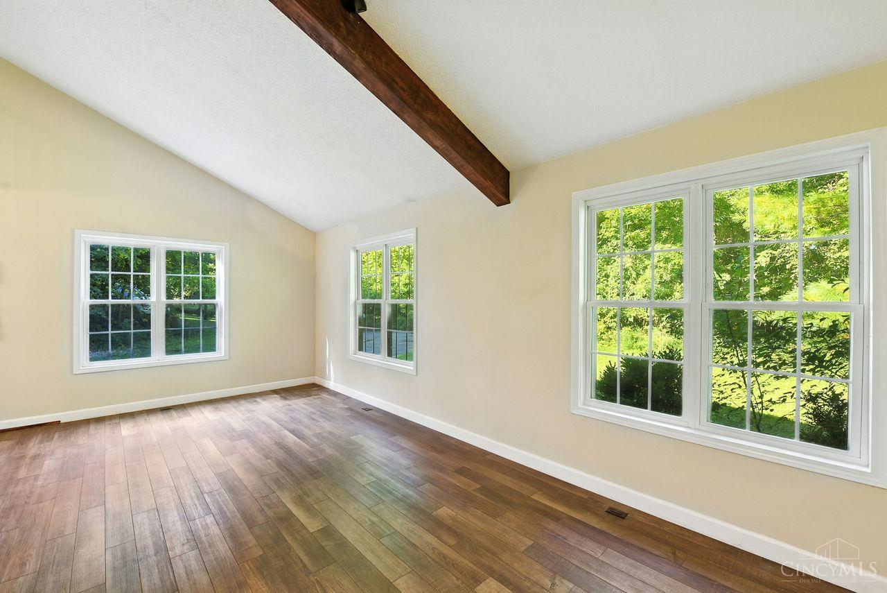 1662 Springdale Road Cincinnati, OH 45231 - Photo 6 of 46