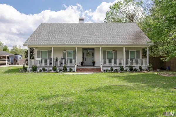 $425,000 | 10302 Highway 937, St. Amant, LA 70774
