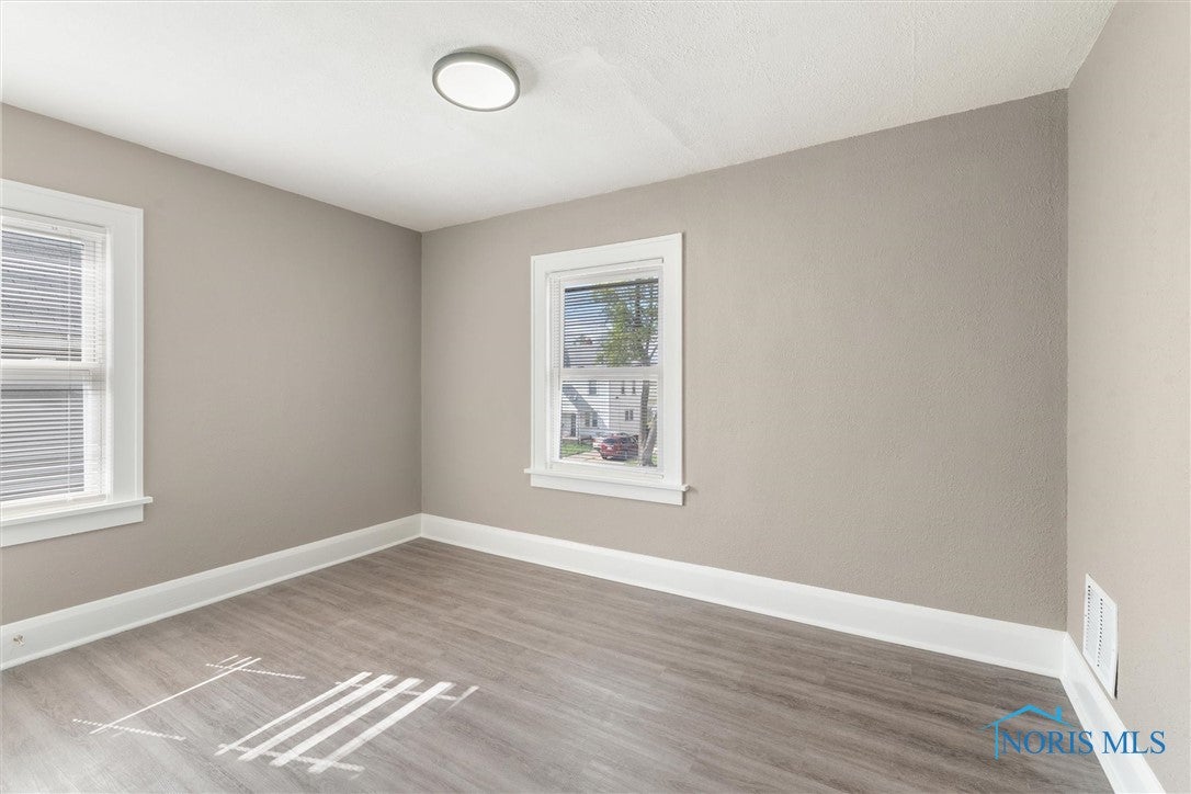911 Alvison Road Toledo, OH 43612 - Photo 24 of 37 Gallery Image 24