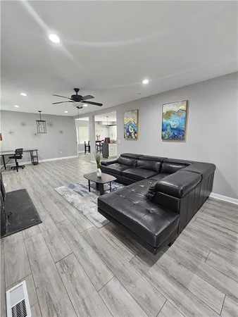 $2,800 | 2138 Donald Lee Hollowell Parkway Northwest, Atlanta, GA 30318