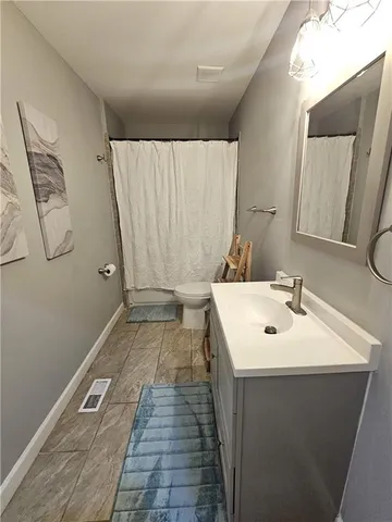 a bathroom with a bathtub