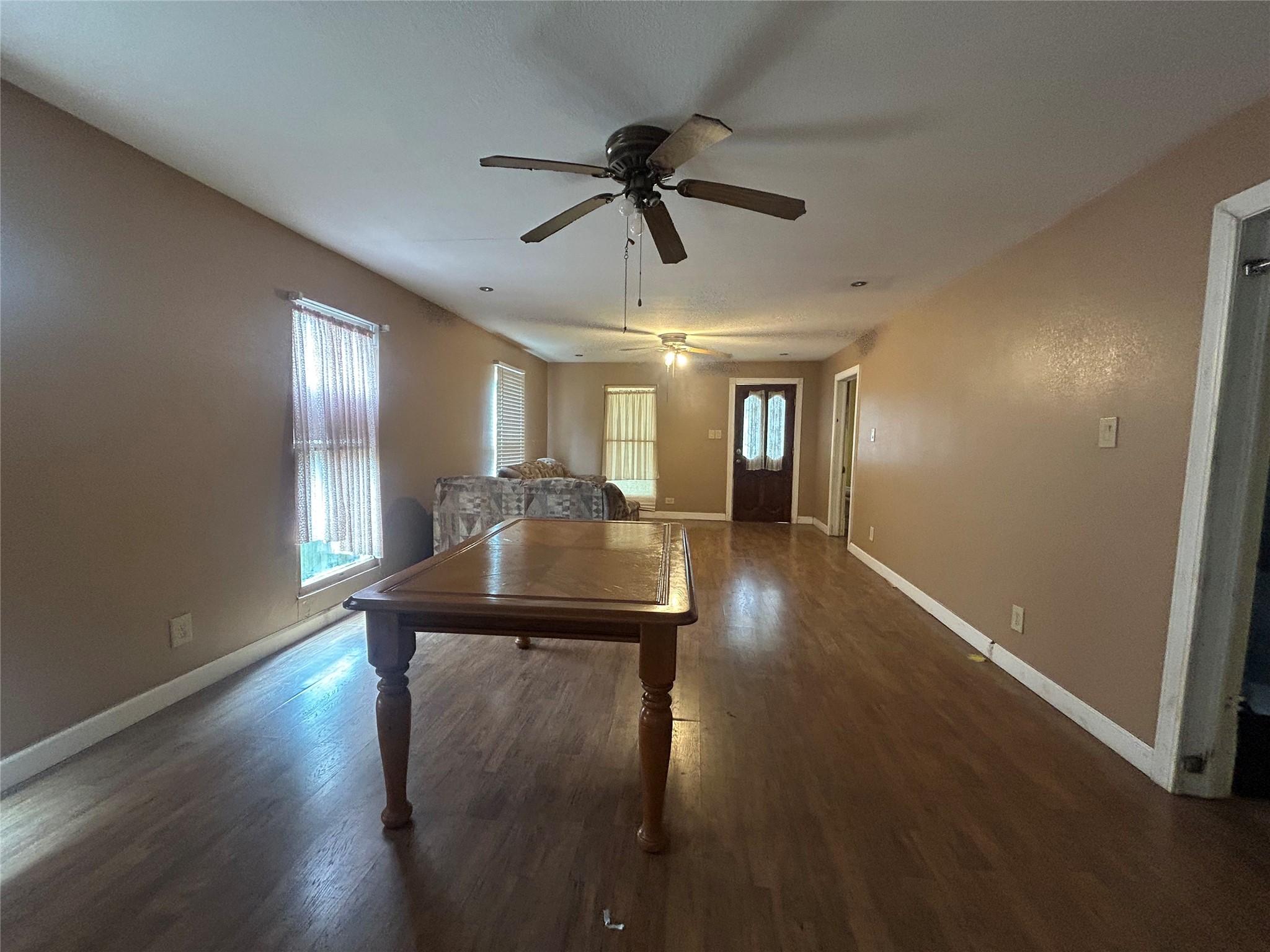 16 Stiles Street Houston, TX 77011 - Photo 2 of 15