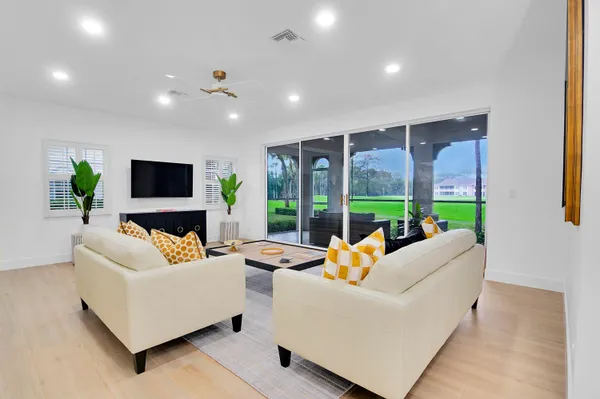 $9,500 | 201 Ryder Cup Circle South, Palm Beach Gardens, FL 33418