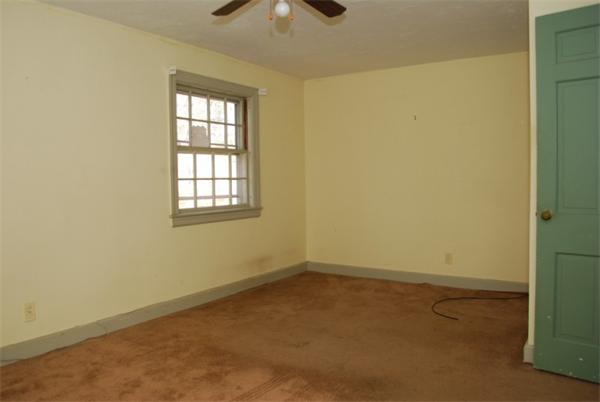 136 Gore Road Webster, MA 01570 - Photo 21 of 26