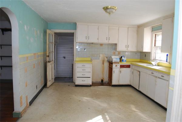 136 Gore Road Webster, MA 01570 - Photo 10 of 26
