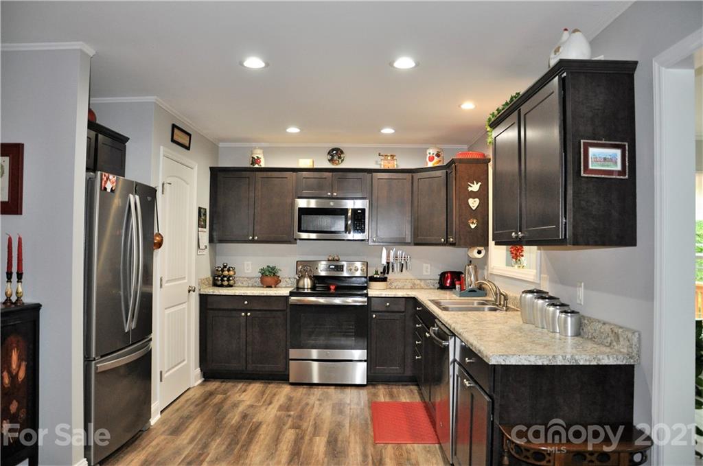 190 Firethorn Lane Rutherfordton, NC 28139 - Photo 16 of 36 Gallery Image 16