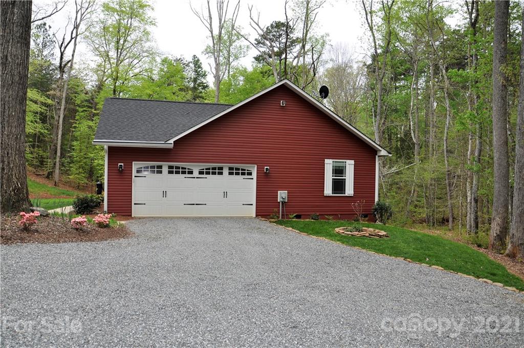 190 Firethorn Lane Rutherfordton, NC 28139 - Photo 4 of 36 Gallery Image 4