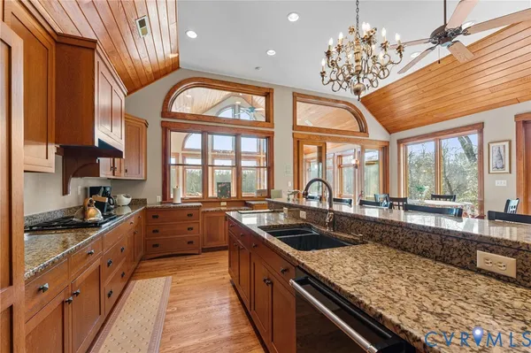 $3,280,000 | 3535 Meadow Road, Sandston, VA 23150