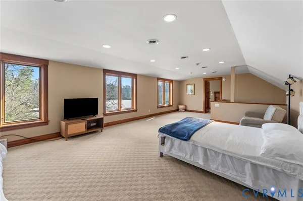 $3,280,000 | 3535 Meadow Road, Sandston, VA 23150