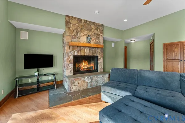 $3,280,000 | 3535 Meadow Road, Sandston, VA 23150