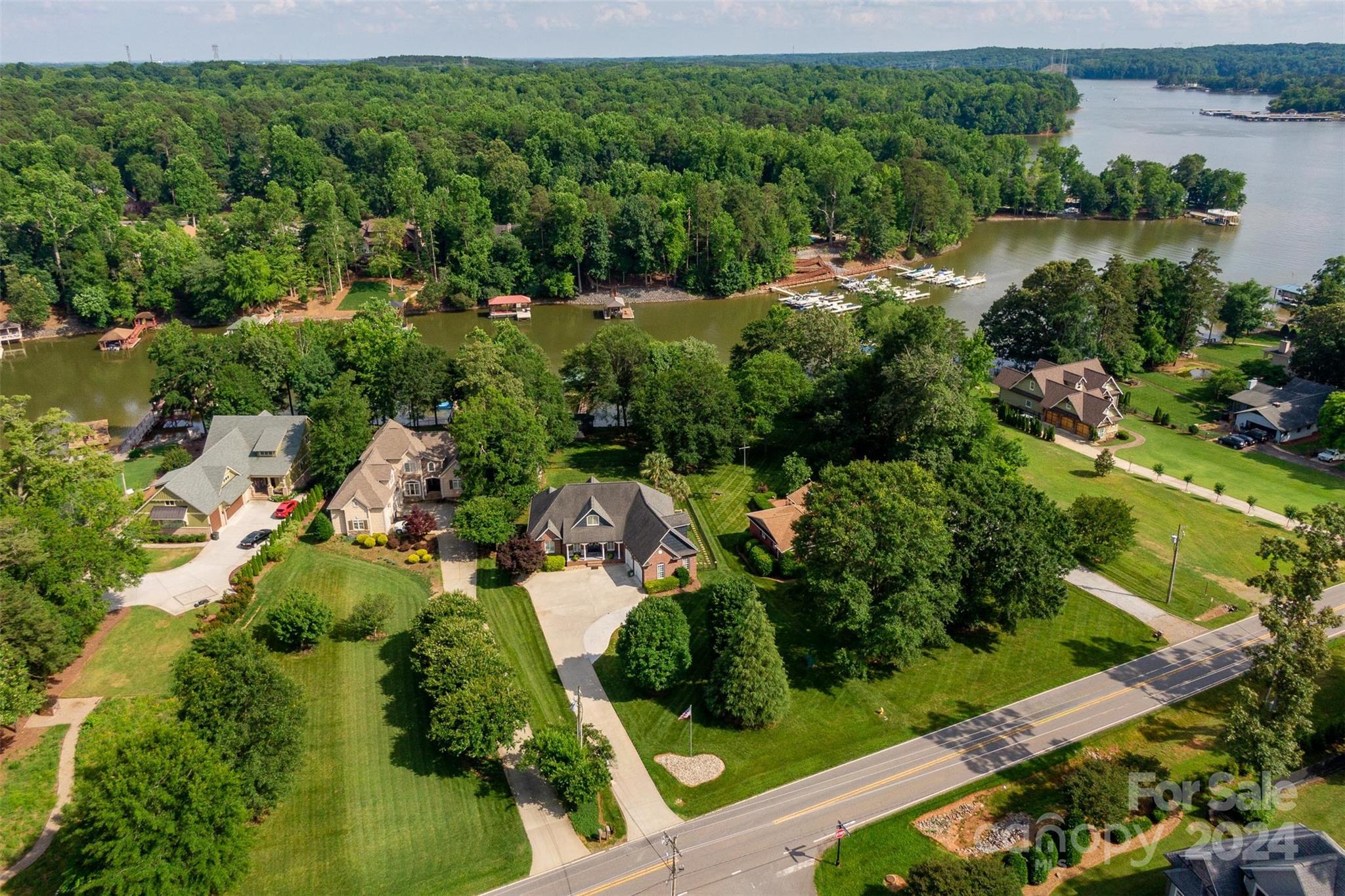 876 Armstrong Road Belmont, NC 28012 - Photo 4 of 48 Gallery Image 4