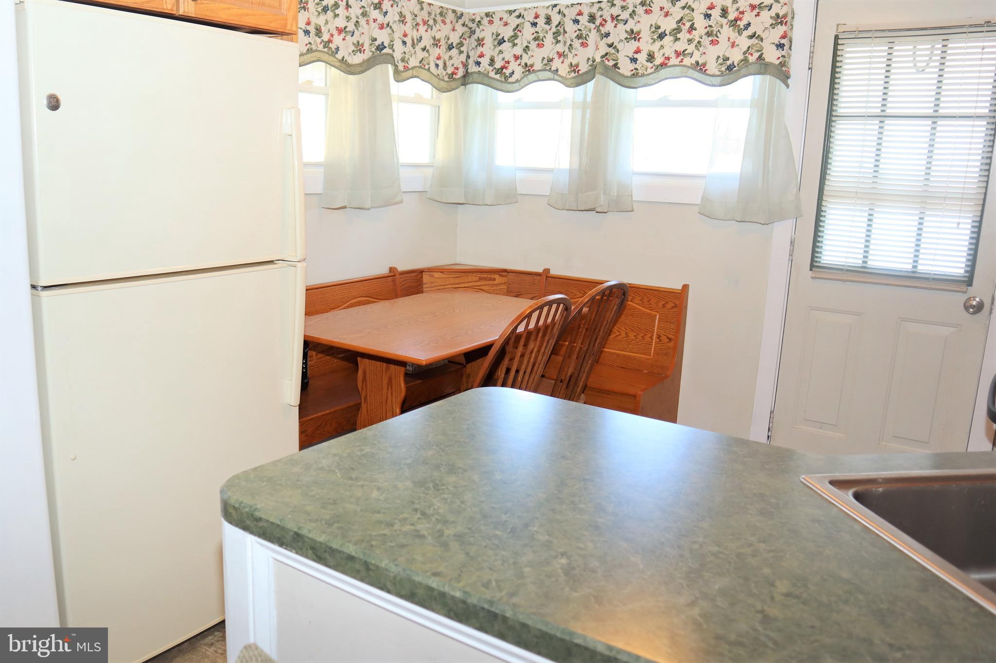 110 Rutledge Avenue Trenton, NJ 08618 - Photo 8 of 17 Built in nook!